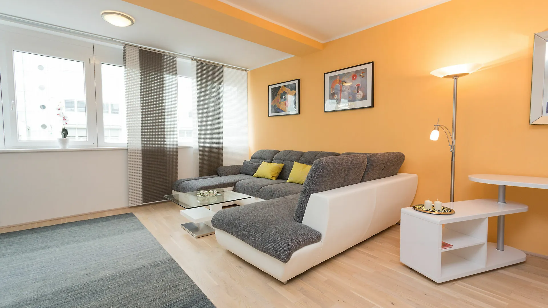 Servus Vienna Karlsplatz Apartment
