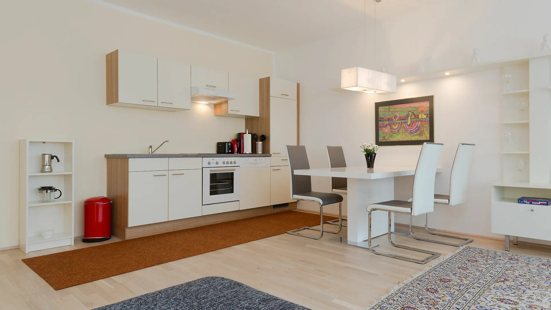 Servus Vienna Karlsplatz Apartment